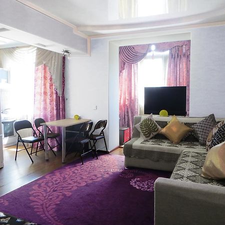 Maximus Apartament บิชเคก ภายนอก รูปภาพ