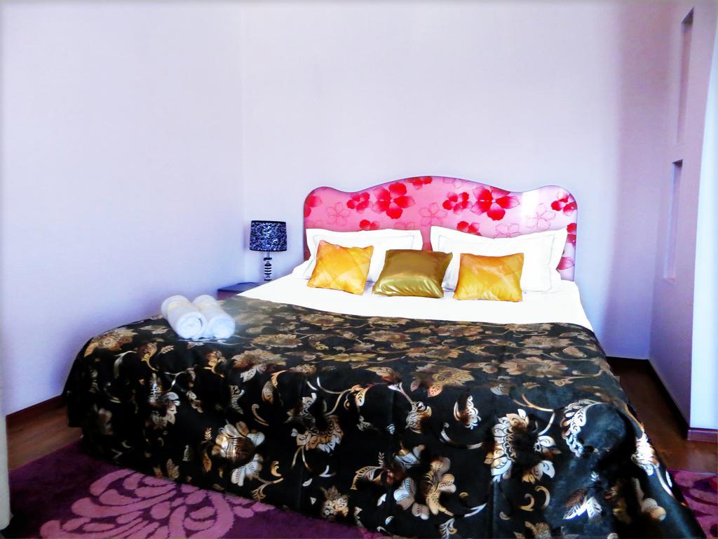 Maximus Apartament บิชเคก ภายนอก รูปภาพ